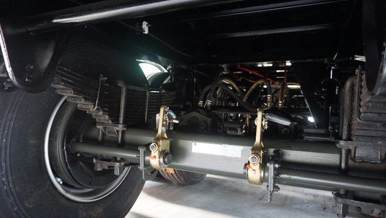 How to properly repair the dump truck?