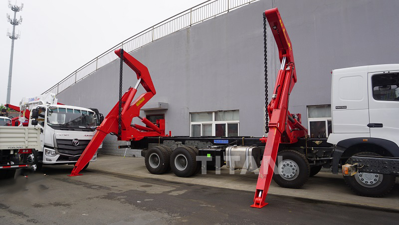 What should operators pay attention to when operating container sidelifters?