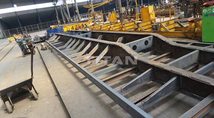 Tri Axle 40ft Sidewall Cargo Trailer for Tanzania