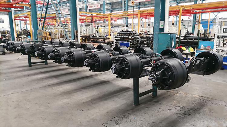 Customize Your Lowbed Trailer for Heavy Load Transport