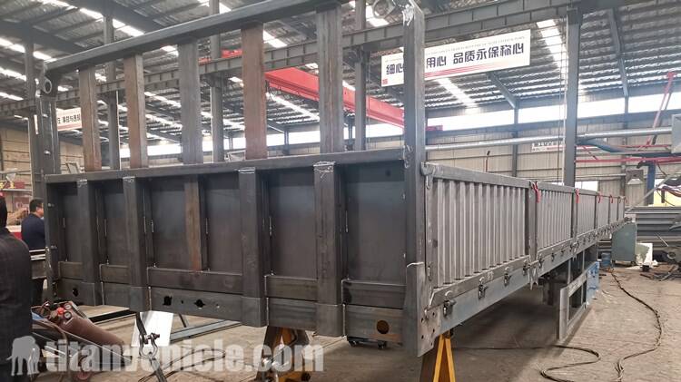 China 50 Ton Side Wall Truck Semi Trailer for Sale in Sudan Port