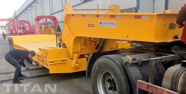 2 Axle 40 Ton Lowboy Gooseneck Trailer for Sale in Botswana