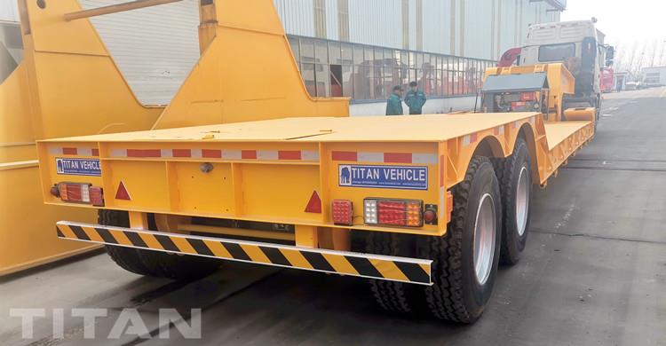 2 Axle 40 Ton Lowboy Gooseneck Trailer for Sale in Botswana