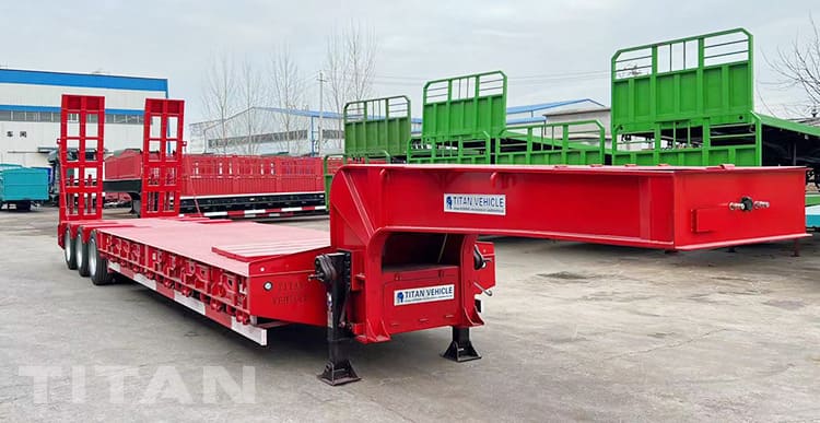 Tri Axle 40 Feet Semi Low Bed Trailer for Sale in Zimbabwe