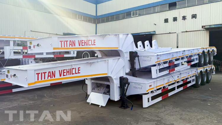 Tri Axle Low Loader Trailer for Sale in Bahrain