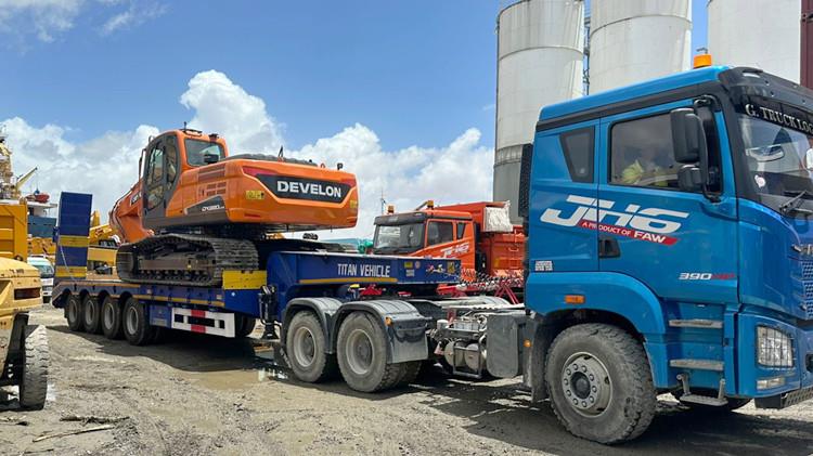 Low Bed Truck Semi Trailer Customer Reviews - TITAN Vehicle