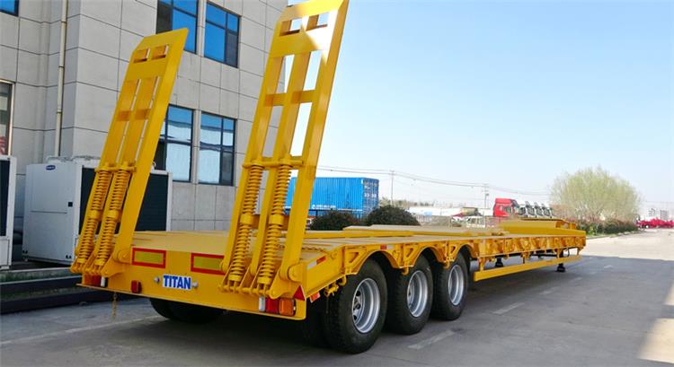 Heavy Duty 3 Axle 80 Ton Low Bed Truck for Sale in Rwanda