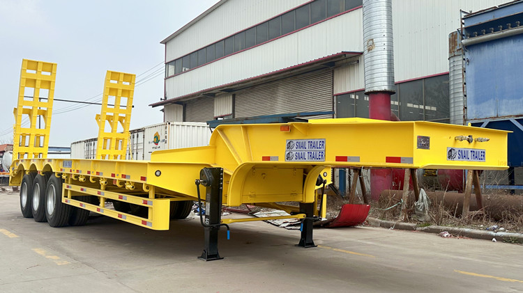 SNAIL 3 Axle 60 Ton Semi Lowbed Trailer for Sale in Nigeria