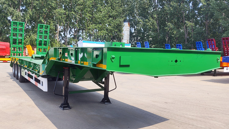 2026 New Design 3 Axle 13.6M Lowbed Trailer for Sale in Tanzania