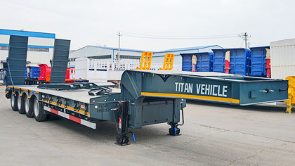 Reboque de plataforma baixa de 4 eixos e 100 toneladas